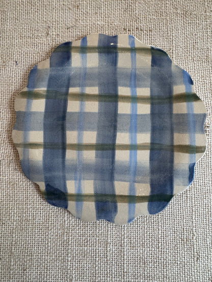 Gingham check hand shaped ceramic plate with scalloped edge