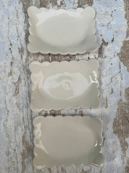 White porcelain scalloped edge trinket and soap dish