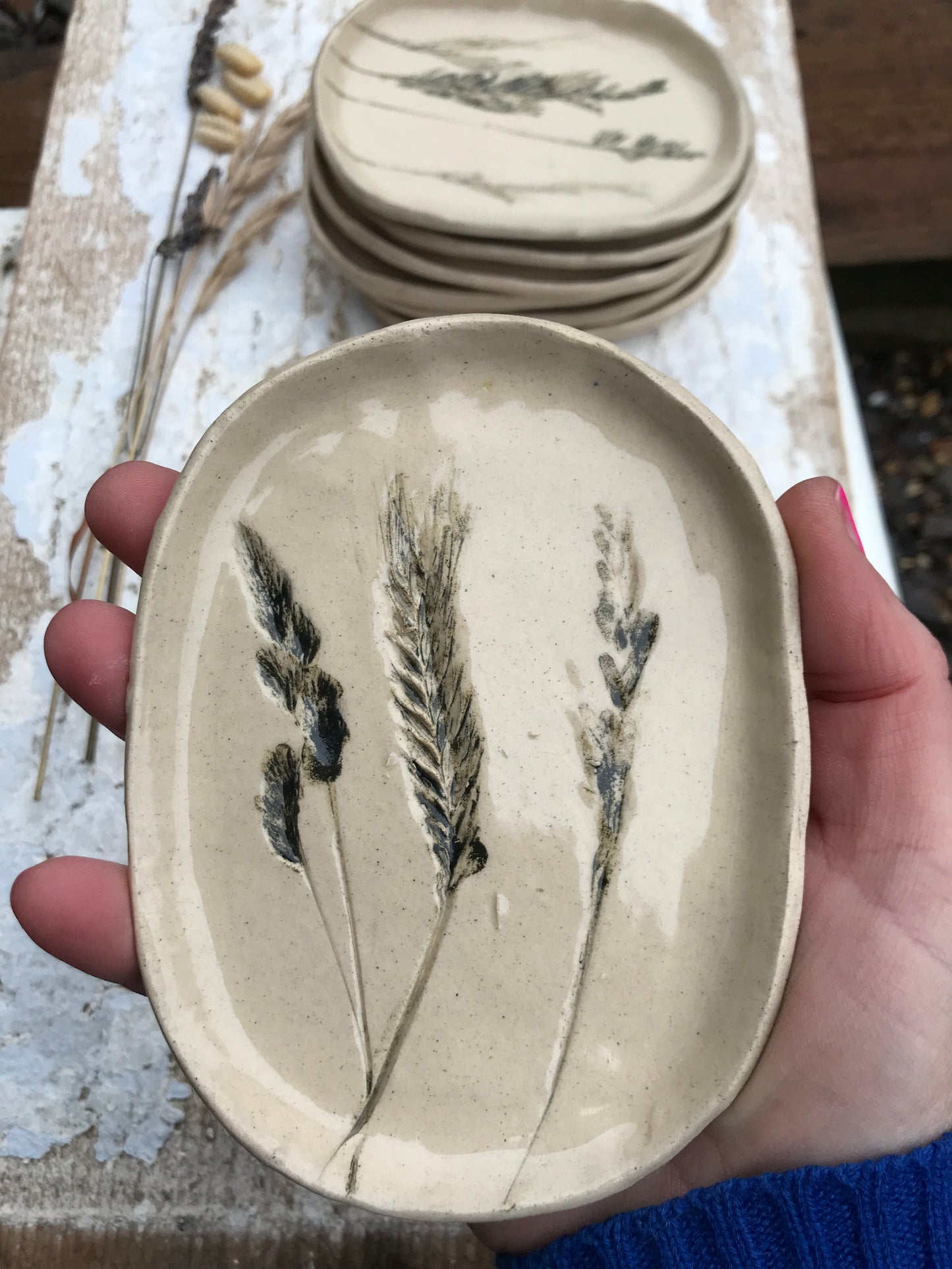 Natural meadow grasses oval ceramic side dish