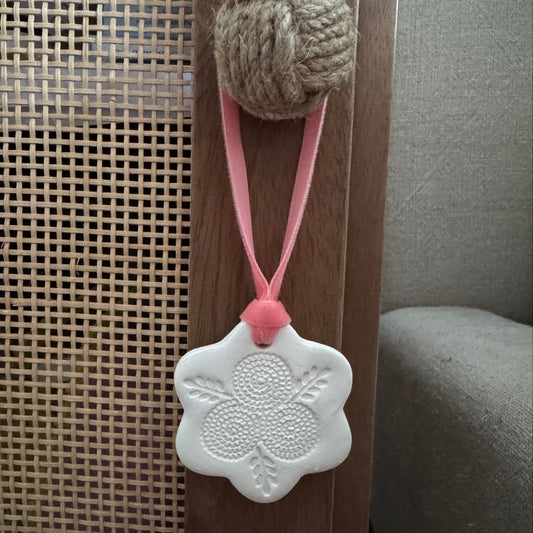 Porcelain essential oil room diffusers